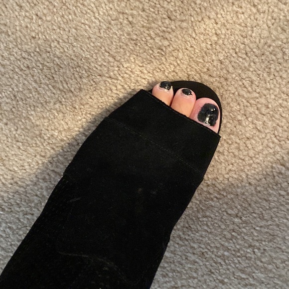 Crown Vintage Black Suede Open Toed Booties - Picture 4 of 6